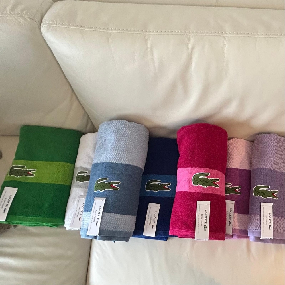 Fuscia Lactose Towel